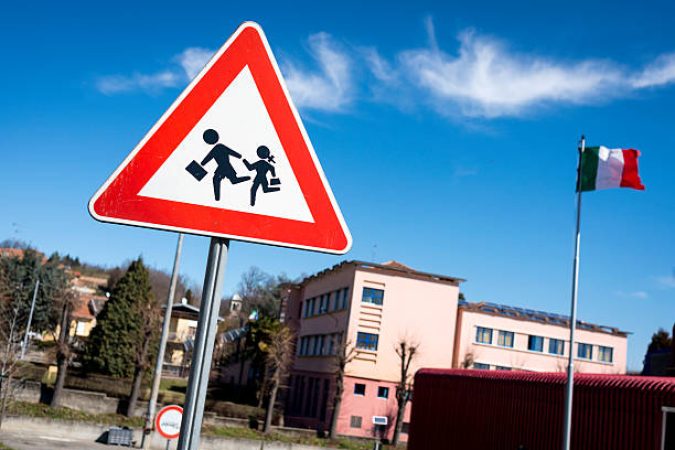 School sign in Italy